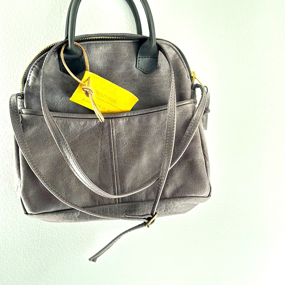 Elegant Gray Leather Handbag